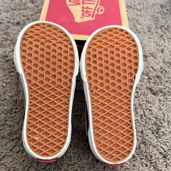 Vans Kids Black and White Sneakers - Picture 4 of 5